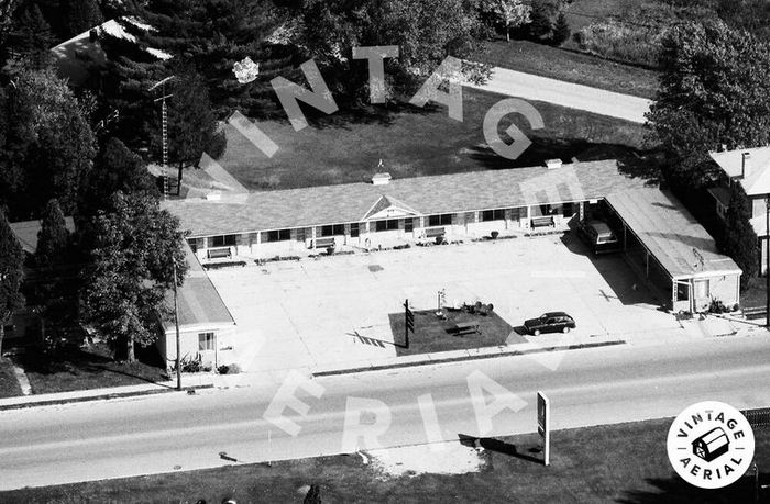 Portage Lake Motel (Wissners Motel, Sprengers Lakeview Motel) - Web Listing (newer photo)